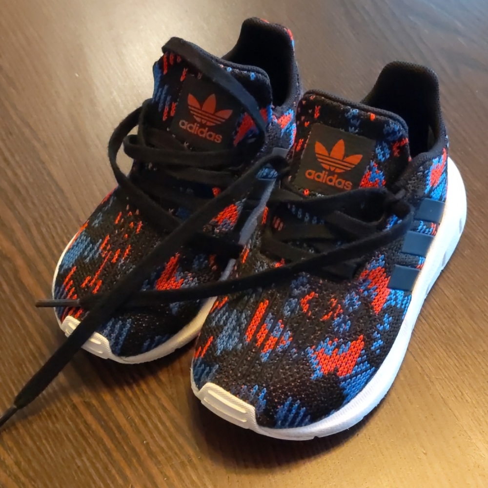 Adidas kids size8